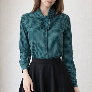 Vintage Women’s HUCK A POO Button Down Tie Neck Blouse Size 13 Black/Green Plaid